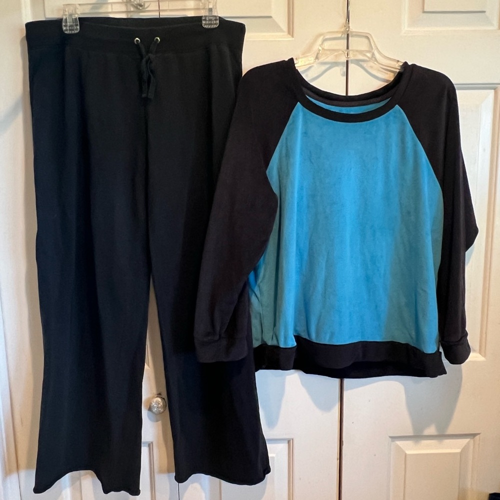 2Pc PJ / Lounge Set 🖤💙 Black Wide Leg Sleep Pants & Soft CUDDL DUDDS Shirt